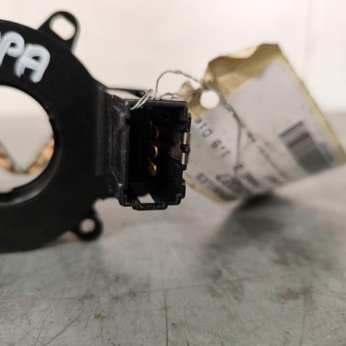 120428327-7202aea3-6286-412f-996c-96a4dad7bc4c-Piece-Contacteur-tournant-7700840099-RENAULT-SCENIC-1-PHASE-2-9956c1c4ca461ce47242ebfd8f6d74ad1a1b7b0263cc2c0eb1985503fc381c81_m.jpg