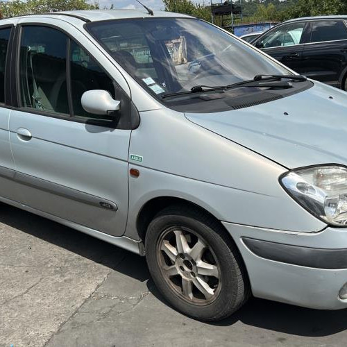 Vehicule-RENAULT-SCENIC%25201%2520PHASE%25202-2002-8ef298aaa0c5fd903549fa5d73afb7360a5bd06bd4042538ae5089d62f32ca2c_m.jpg