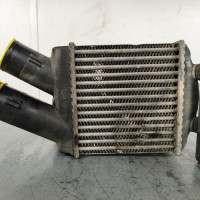 120444505-9c77e75f-1077-499e-8fef-4ecf14763523-Piece-Echangeur-air-Intercooler-8200047162-RENAULT-SCENIC-1-PHASE-2-2c1e559816c8811f6b9b68df58ee3e308bbdd24170accddc0ae89ad9a6b4b090_m.jpg