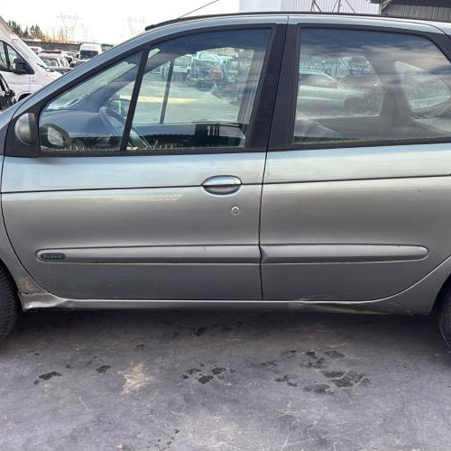Vehicule-RENAULT-SCENIC%25201%2520PHASE%25202-2002-cf2df8f36a4ec341171efff844ad4312f7eaef016166048367f3d22fbbfc4cd4_m.jpg