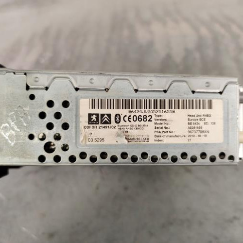 120531420-3ff97781-29aa-49a5-a1bc-1fca15574344-Piece-Autoradio-dorigine-PEUGEOT-407-PHASE-2-BREAK-4db4e18ac0f8756c8dc1d3a30ba990c69be3beef9c4eba7b84dc06b873479c5c_m.jpg