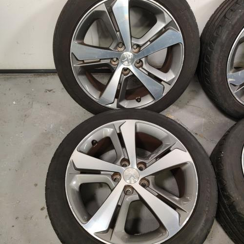120580428-0e03f859-2fb5-47df-9111-b4c8e1cb4eb3-Piece-Jeu-de-4-jantes-PEUGEOT-308-2-PHASE-1-31683261a6e07933f29a0e6fc268d30e8d869c112217f6afeb15e5ed9432dba6_m.jpg