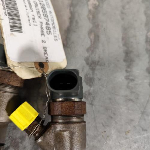 120597485-e47905c6-9e40-41f6-aa41-77e8430d3540-Piece-Injecteurs-Common-rail-68002136AA-CHRYSLER-PT-CRUISER-PHASE-2-BREAK-f876e8be333d74115252b72f572f5b43cb3fe0028f64d67e89e80f1cc4f0e93d_m.jpg