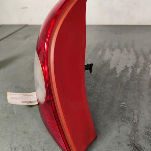 120759524-19b97f40-5251-4e79-aab9-951f2ba1f5b9-Piece-Feu-arriere-principal-gauche-feux-8200917488-RENAULT-CLIO-2-PHASE-2-47fd341bdeb7886e445a3b0d8758fc2913d2c179bd43873329f0197dca4d693c_m.jpg
