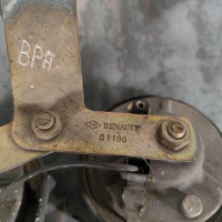 120760311-58271cc5-03ea-41d5-b449-524db22d3cb8-Klaxon-8200075995-RENAULT-CLIO-2-PHASE-2-99778a666416e656056718613a5eb2263a5b1828dac46426b2c1e7b8ec73587c_m.jpg
