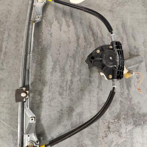 120760335-32c3cb72-5abd-4cfe-af6a-ee8883ce353e-Piece-Leve-vitre-electrique-avant-droit-7701207254-RENAULT-CLIO-2-PHASE-2-fecbea9f49310e6165283f6b6b41f51ebf7e9147fd800eec51dc759b9c98191d_m.jpg