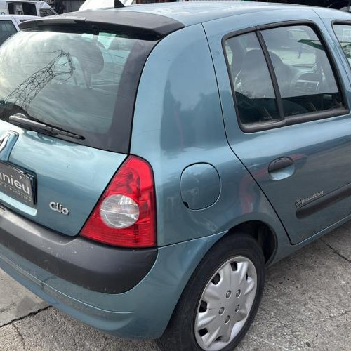 Vehicule-RENAULT-CLIO%25202%2520PHASE%25202-2003-99ea4b7c23655aad000298756c5eebe47f54d4da62cbe893180d629701c59839_m.jpg