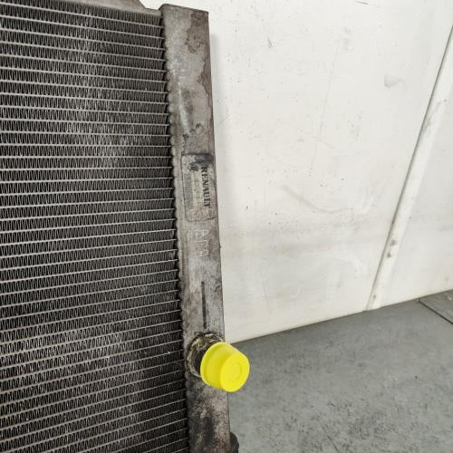 120760750-8ac5cbea-6bb8-447c-85fb-348daef51fa0-Piece-Radiateur-eau-clim-8200757789-RENAULT-CLIO-2-PHASE-2-3ea9fc526f22e3b5ca160533f2b7924b570674ff3851affa6f09fd314e67508d_m.jpg