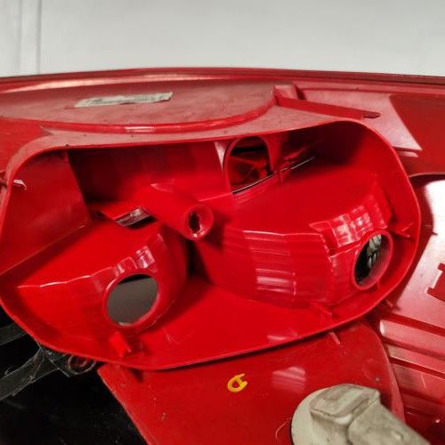 120766884-fa0aaabb-e9c3-4aab-8917-7b2de573025b-Piece-Feu-arriere-principal-droit-feux-8200413216-RENAULT-MEGANE-2-PHASE-2-6b5a75a0d05674b2210a9fb6d82b24f0ebebb9a180eb0ff2776a46fd39be6935_m.jpg