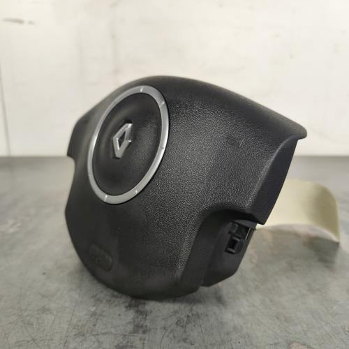 120767508-2160fe51-71e5-456e-9be4-d682f2a7bdd4-Piece-Air-bag-conducteur-8200414936-RENAULT-MEGANE-2-PHASE-2-c8d84146dd26a63189c96dcb4f7f5d2e8ed383f7330a002af2a82487cb35b6cf_m.jpg
