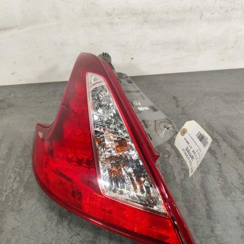 Feu arriere principal gauche (feux)