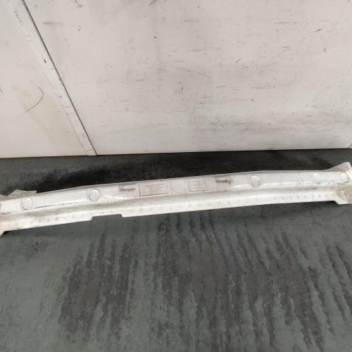 Absorbeur de pare choc avant