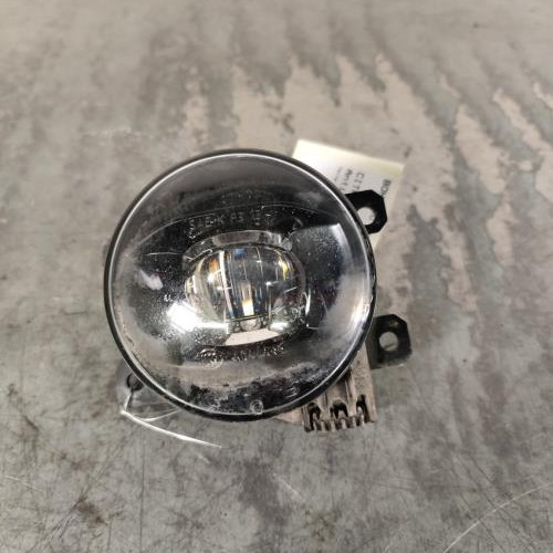 Anti brouillard gauche (feux)