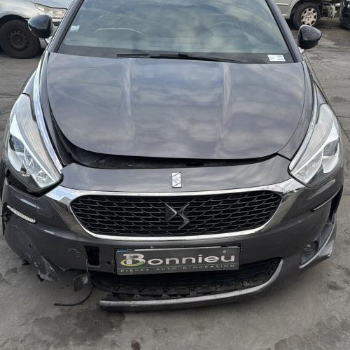 Vehicule-CITROEN-DS5%2520PHASE%25202-2016-6a03e4a03ba32eb896245ac2f17922867a8f1f2ffb9b18c0deb165fd80966c35_m.jpg