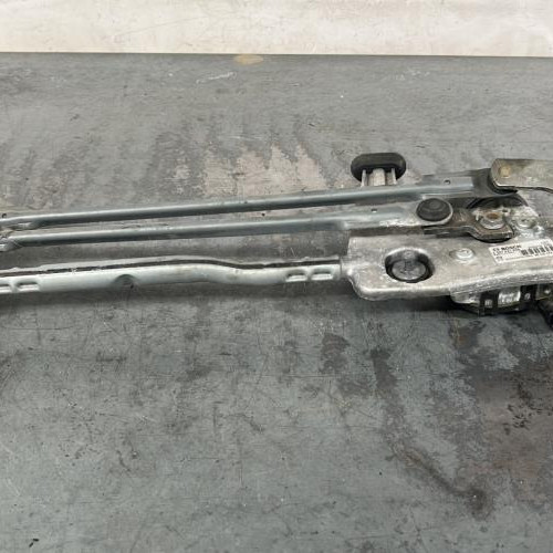 Moteur essuie glace avant