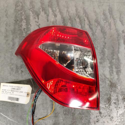 Feu arriere principal gauche (feux)