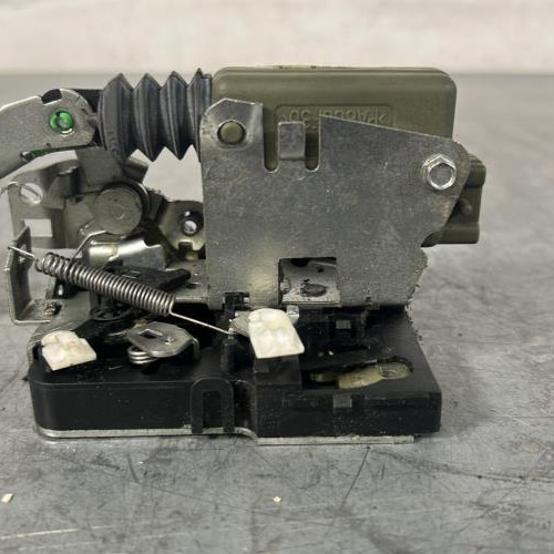 Fermeture centralisee avant droit