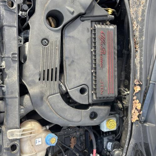 Vehicule-ALFA%2520ROMEO-MITO%2520PHASE%25201-2010-e26e2d125262bc996771778c4f8cbdb3a36d83e828af04a44b7803c746d87f5f_m.jpg