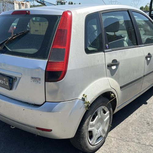 Vehicule-FORD-FIESTA%25205%2520PHASE%25201-2002-303ae78bb7cfb2b85799351a722fa18c81db7e881028fb7f72a7932a1b78f5a8_m.jpg