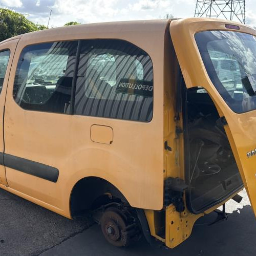 Vehicule-PEUGEOT-PARTNER%25202%2520PHASE%25201-2011-2d25f89b704fecba54d3ee179f5f4b088a4e069a09699fc390bca0a9a150b0bc_m.jpg