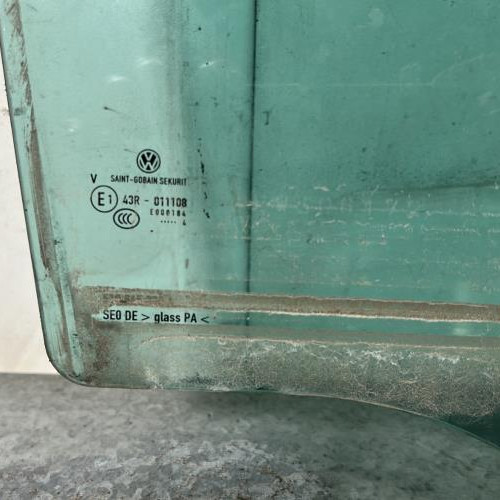 121574860-317fe071-8bd6-45e3-b6c5-1653ec3dcd6e-Piece-Vitre-arriere-droit-510845026C-VOLKSWAGEN-GOLF-SPORTSVAN-PHASE-1-4de697721efbf33ee136f0053ebca265c500ccf30a036cee79c1ea6cab3fb520_m.jpg