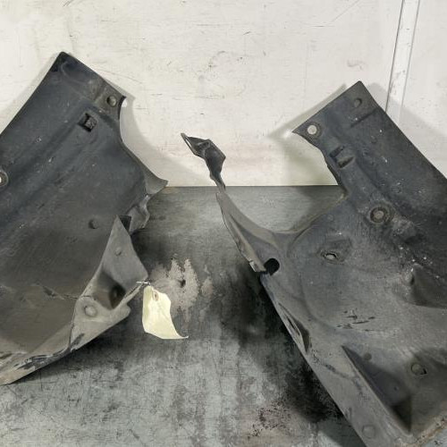 Pare boue avant gauche