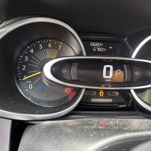 Vehicule-RENAULT-CLIO%25204%2520PHASE%25201%2520BREAK-2015-211085f1cf2a2f71fbc4664468e3bc8c434321d5fbb650efa17ba685e0a45cb5_m.jpg