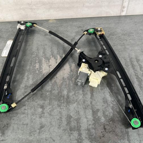 Leve vitre electrique avant droit