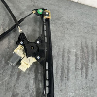 121582619-4b2ae702-2b2e-4782-8bea-e5e5531808f9-Piece-Leve-vitre-electrique-avant-droit-9826076280-CITROEN-C4-PICASSO-2-PHASE-1-f3fbb68c8931cd8d3f6120c9008f6e81cd34084d6dd4d8055bda2bae07fcc931_m.jpg