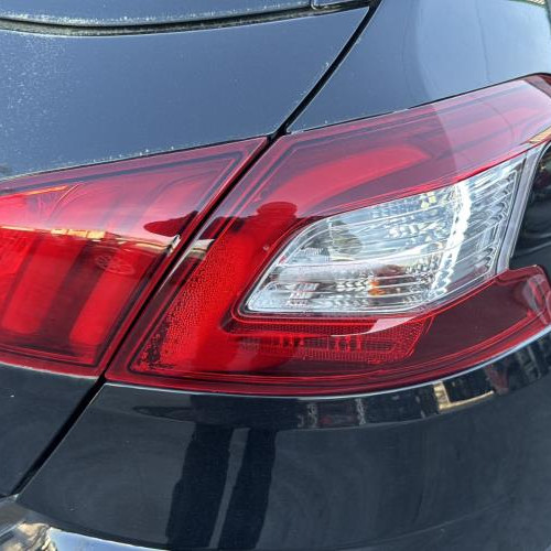 Feu arriere principal droit (feux)