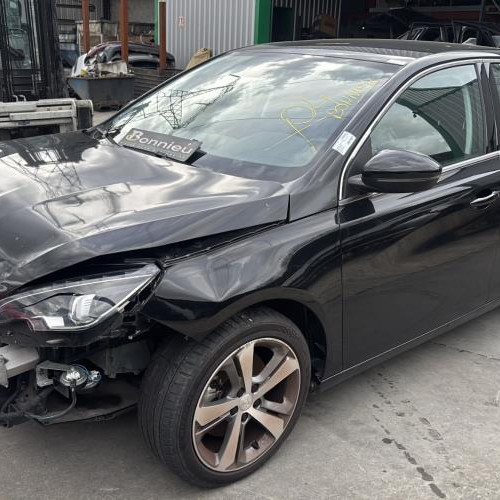 Vehicule-PEUGEOT-308%25202%2520PHASE%25201-2014-e6388a1b391c1bbab344c26e921b2bbc63379d7e1c5226b440009ab969834d9a_m.jpg