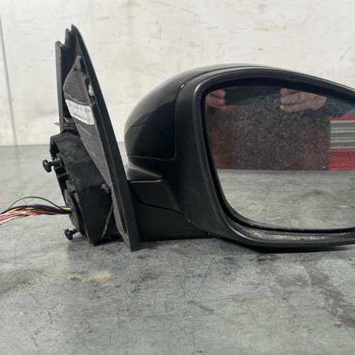 121589390-7b25d2f1-1e87-4e8b-9bf6-e9400e0b5b6b-Piece-Retroviseur-droit-1611508880-PEUGEOT-308-2-PHASE-1-cbb20b2ac0aaa533fff731fb770b7608566aa9ced0281937be1aab4d442b491d_m.jpg