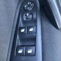 121590133-0bc6db96-9c72-4cf4-85a9-95ed99100a3f-Piece-Interrupteur-de-leve-vitre-avant-gauche-98421760ZD-PEUGEOT-308-2-PHASE-1-0fbb124eef07a236252547097a72c4bbc47eb8156e67c2f21d63f16bf3c7144a_m.jpg