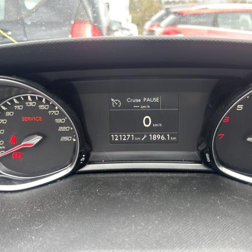 Vehicule-PEUGEOT-308%25202%2520PHASE%25201-2014-96cfcc3967bde3a0066eea7fce77555664b72b71dfa8192eefca9c6b91c438d7_m.jpg