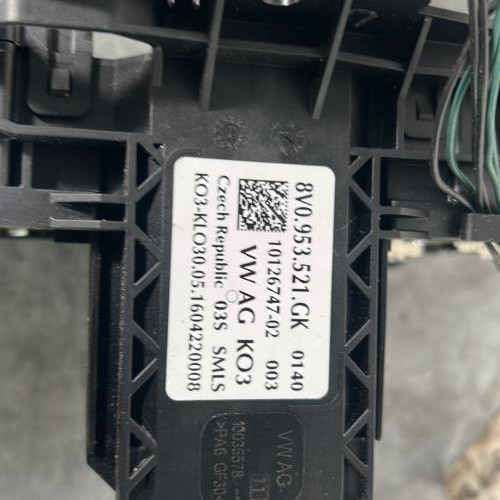 121596734-87c22aef-4f32-4bb8-9bcd-51432b6acccf-Piece-Com-Bloc-Contacteur-TournantCommodo-Essuie-GlaceCommodo-Phare-8V0953502R-AUDI-A3-3-SPORTBACK-PHASE-1-646ed23be27f7608f67b1adfcf8014fe8c1a98f49cf464c9b907acc35e44933d_m.jpg