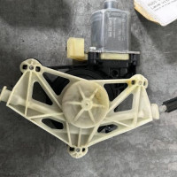 121596746-3c25461b-c00a-41d0-a08b-bdc11e249bb9-Piece-Leve-vitre-electrique-arriere-droit-8V4839462-AUDI-A3-3-SPORTBACK-PHASE-1-fa8a824caa72c8e5437c92523196552ddd6ac504c30185752e2a713e7c7d28de_m.jpg