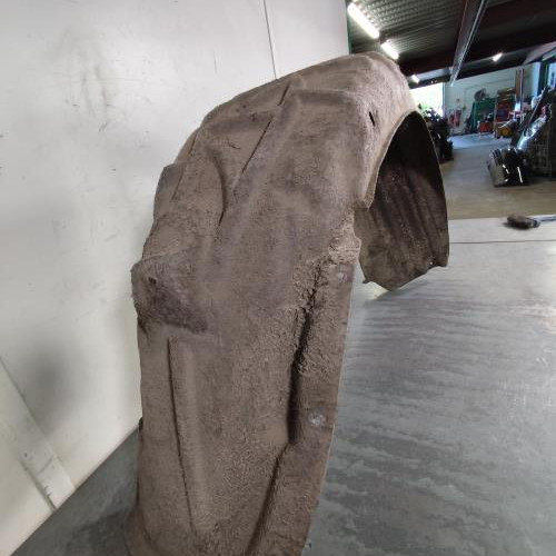 Pare boue arriere droit