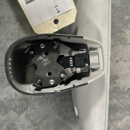 121596764-1b0f3085-119a-4dca-b36e-2fb241a1b440-Piece-Retroviseur-interieur-8S0857511AEP5-AUDI-A3-3-SPORTBACK-PHASE-1-0b8ffe3573bf3e1e574d5823c6c35132883a131be6323f621c28d8677b22864d_m.jpg
