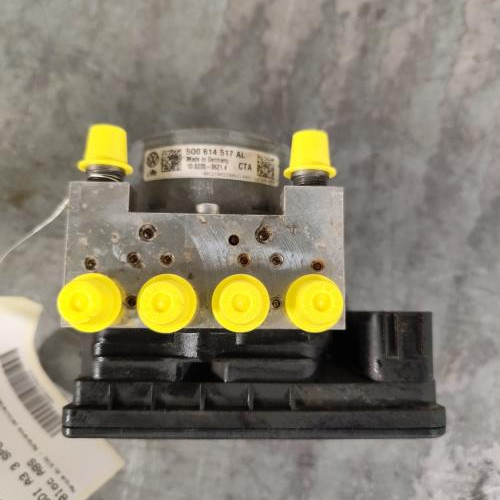 121596918-88b2900d-25a8-4bcd-817a-ec819b296c17-Piece-Bloc-ABS-freins-anti-blocage-5Q0614517ALBEF-AUDI-A3-3-SPORTBACK-PHASE-1-dd50d1e50c05ed1a75bbf8480ec92dac3e15ad16c8d44a36d049adfc0767df59_m.jpg