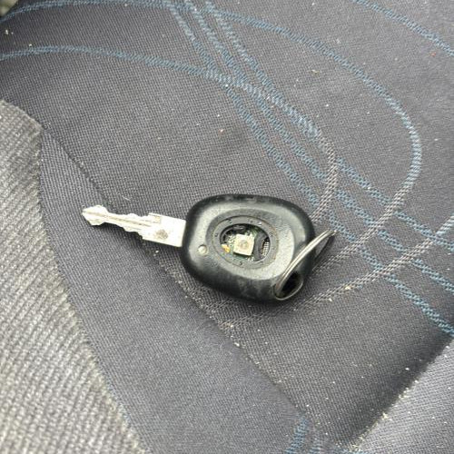 Optique avant principal gauche (feux)(phare)