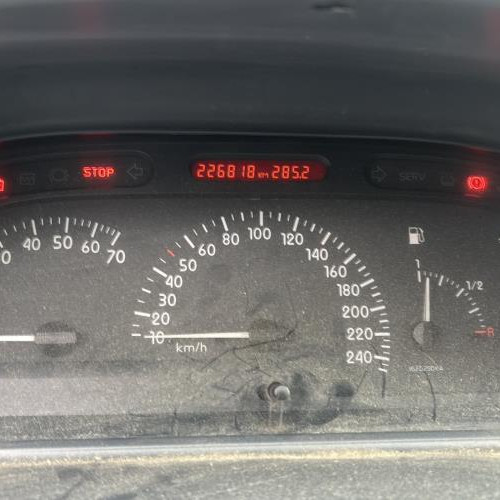 Vehicule-RENAULT-LAGUNA%25201%2520PHASE%25202%2520BREAK-1998-fd2903a7f74aa77fcf964484461c21aa4d295853b5ddd3331a09a65784411c12_m.jpg