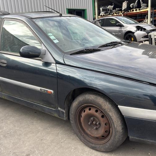 Vehicule-RENAULT-LAGUNA%25201%2520PHASE%25202%2520BREAK-1998-c93271feb8a94d3198e44742c33bc35e810fdd22dc7384ce7cadceb2254c3393_m.jpg