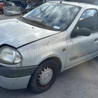 Vehicule-RENAULT-CLIO%25202%2520PHASE%25201-2000-e0e2fbe092d07df38fa7f6ec756c29c131d9c8b41d14013546a1dc68af2d5869_m.jpg