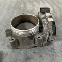 121916240-f2851000-d8cd-44fd-974d-27599be5e160-Piece-Boitier-papillon-30711552-FORD-FOCUS-2-PHASE-2-ae9c46eb9a9d785980b5ffd815ff2ac787483a35ee0d12082ba9dad401498688_m.jpg