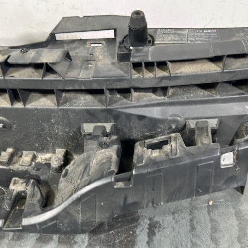 121920398-9af73338-e77b-4b72-866f-eba39c5ddf69-Piece-Traverse-superieure-620364016R-RENAULT-KANGOO-2-PHASE-2-dfe9021fc835e23fe115d38348d65bdf69679c3c0dd0537faa14536ed4fa3cda_m.jpg