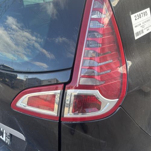 Feu arriere principal droit (feux)