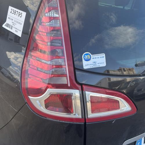 Feu arriere principal gauche (feux)