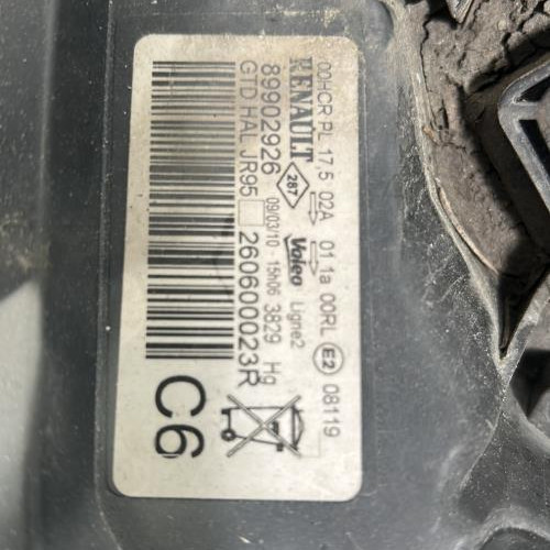 122366900-24eb2e1f-6e8d-4956-9fe2-d3c7ae8a08ac-Piece-Optique-avant-principal-gauche-feuxphare-260606760R-RENAULT-SCENIC-3-PHASE-1-9ebe82d7095d846bbf3ce15240b8ba6c62cb0ccad1762c974b189a3adf6799eb_m.jpg