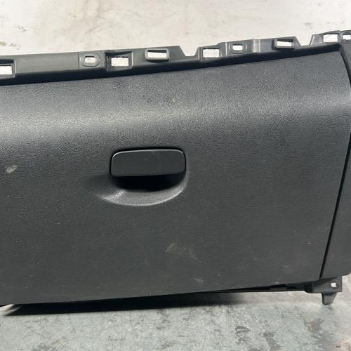 122369717-8870ba5b-1516-4cc6-83e3-a30bf442a0ae-Piece-Boite-a-gants-681080026R-RENAULT-SCENIC-3-PHASE-1-d9f21456841d30f4ed459a562f44485db02a8cca2a387210e1c705c944b47dfa_m.jpg