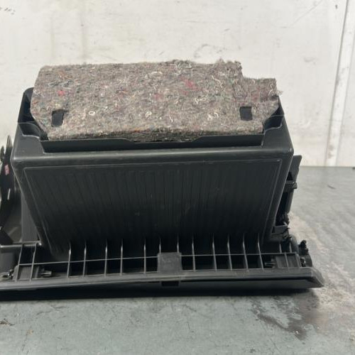 122369717-8d2c6234-8680-4ba4-b9ab-86e147cdc810-Piece-Boite-a-gants-681080026R-RENAULT-SCENIC-3-PHASE-1-1888cc89e77a6e3c2a7fa49a2f958549891e6424534eaf91ab42722ee31456f0_m.jpg